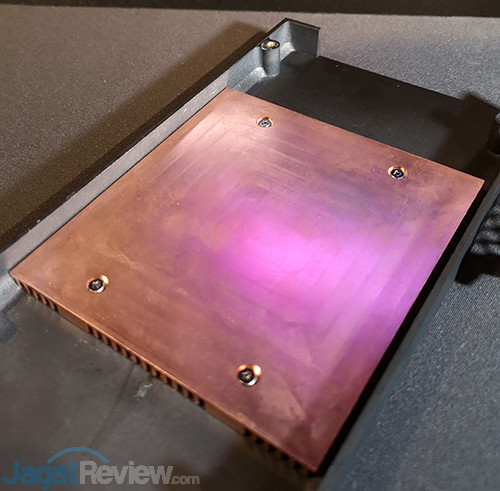 Computex 2019: Gigabyte Perkenalkan SSD Super Kencang dengan PCI Express 4.0 8 Aorus AIC Gen4 SSD 8 TB 03