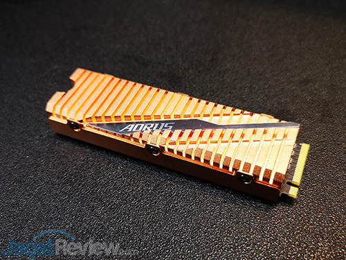 Computex 2019: Gigabyte Perkenalkan SSD Super Kencang dengan PCI Express 4.0 6 Aorus NVMe Gen4 SSD 01