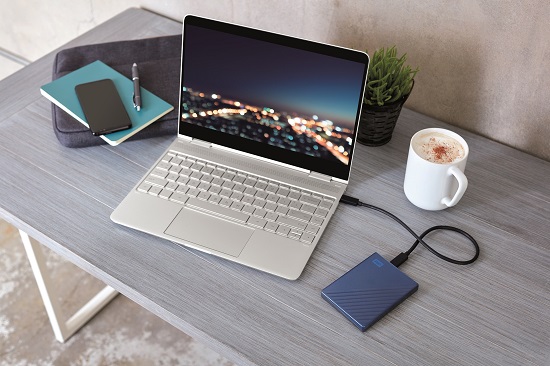 WD My Passport Ultra Lifestyle