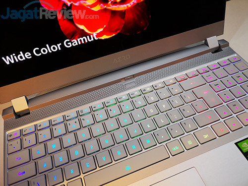 Computex 2019: Hands-On Laptop Gigabyte Aero 15 OLED 6 Gigabyte Aero 15 OLED 05