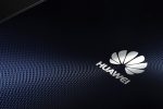 Huawei Batal Gunakan OS HongMeng di Smartphone? 54 Huawei Logo on Smartphone