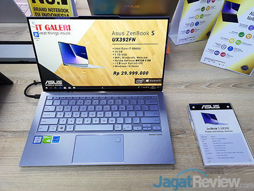 Cicipi Laptop Premium dari ASUS di ZenBook Store Pertama di Indonesia 4 ASUS ZenBook Store ID 04