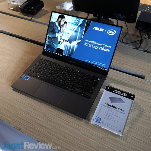 ASUS Indonesia Hadirkan Brand ExpertBook Untuk Segmen Laptop Bisnis 2 ASUS Expert Series Launch 02