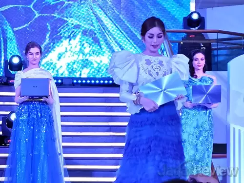 Dua ZenBook Premium Baru Hadir di Indonesia: ZenBook S13 UX392 dan ZenBook Flip 13 UX362 1 ASUS ZenBook 03