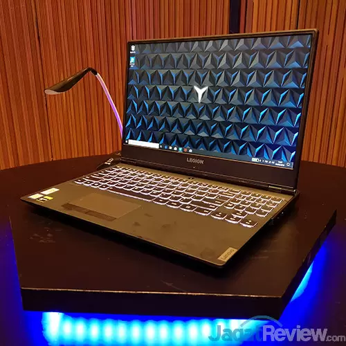 Mulai dari 11 Juta Rupiah, Lenovo Indonesia Rilis Lini Terbaru Laptop Gaming 2019 Mereka 3 Lenovo Legion IdeaPad Gaming 2019 Launch 03