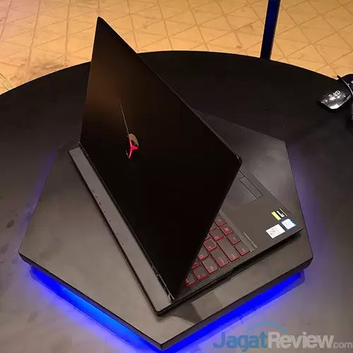 Mulai dari 11 Juta Rupiah, Lenovo Indonesia Rilis Lini Terbaru Laptop Gaming 2019 Mereka 4 Lenovo Legion IdeaPad Gaming 2019 Launch 04