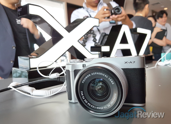 Dibanderol Rp 10 jutaan, Fujifilm X-A7 Resmi Hadir di Indonesia 3 X A7 001