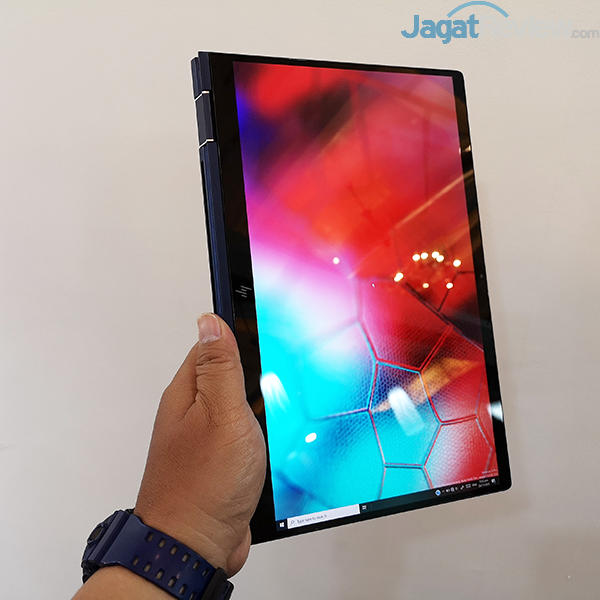 HP Elite Dragonfly Launch 03