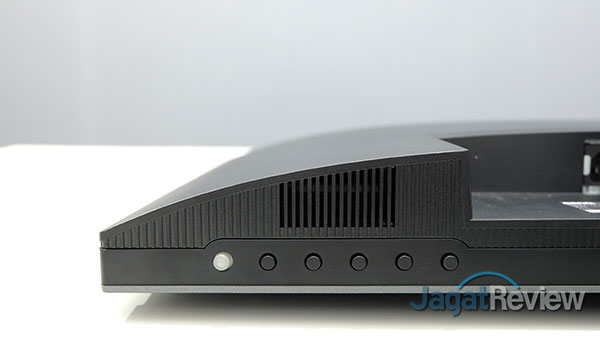 Hands-On Review Monitor 4K HDR: BenQ EL2870U Eye Care Monitor Gaming 11 DSCF8048