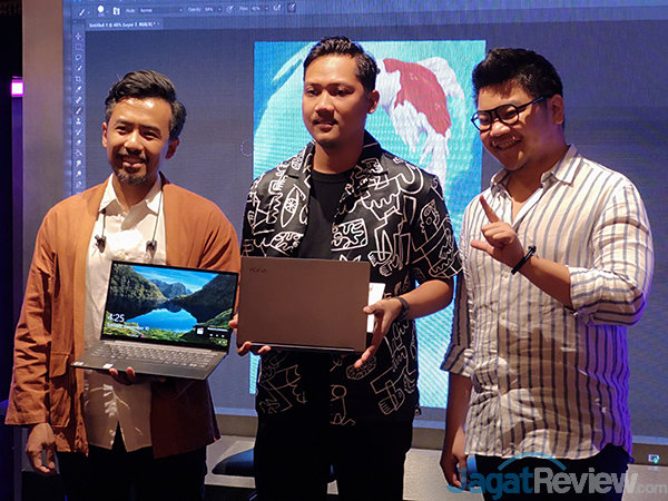 Duo Laptop Lenovo Yoga dengan Intel Core 10th Gen  Lenovo Yoga C940 S740 Launch 01