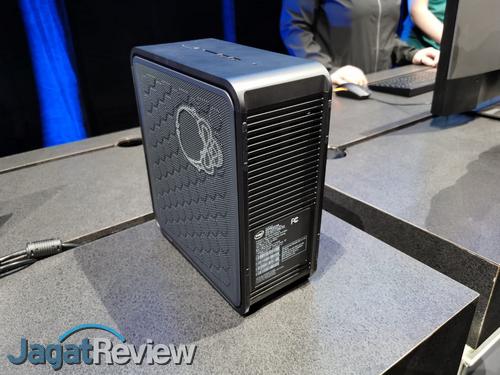 Intel NUC 9 Extreme Kit  3