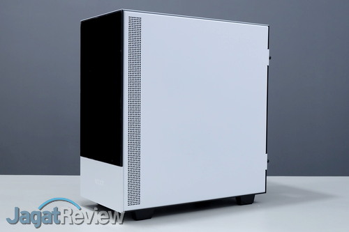 Hands-On Review Casing NZXT H510 Elite 7 DSCF9154R