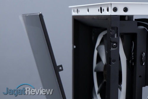Hands-On Review Casing NZXT H510 Elite 13 DSCF9283R
