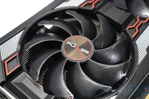 Review AMD Radeon RX 5600 XT : SAPPHIRE PULSE RX 5600 XT 6G GDDR6 6 Sapphire 5600XT DSC05571s