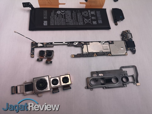 Xiaomi Mi Note 10 Pro Teardown: Melihat Secara Langsung Teknologi Penta-Camera dan Lensa 108 MP 3 Baterai, mainboard dan kamera utama