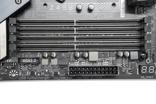 Preview & Teardown Motherboard Intel Z490: Gigabyte Z490 AORUS MASTER 10 Z490 AORUS MASTER DSC06120s
