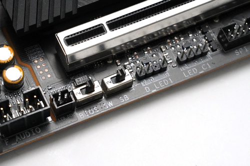 Preview & Teardown Motherboard Intel Z490: Gigabyte Z490 AORUS MASTER 15 Z490 AORUS MASTER DSC06123s