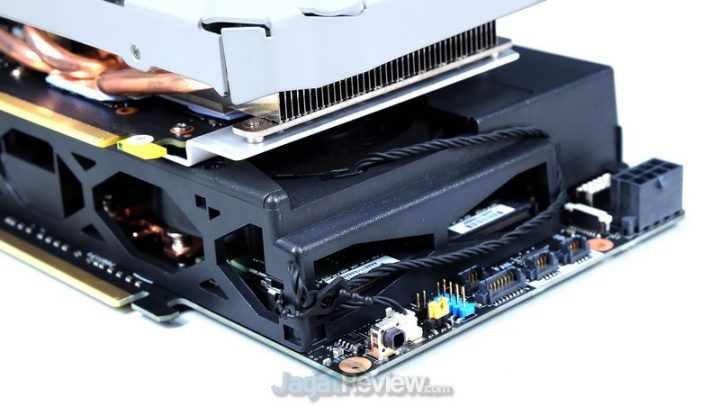 Review Intel NUC 9 Extreme Kit DSCF4529