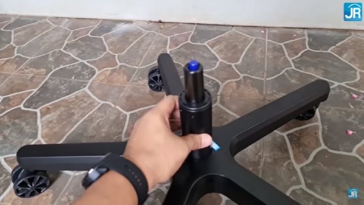 Review ONEX-FX8: Gaming dan Kerja Jadi Super Nyaman 15 Review ONEX-FX8