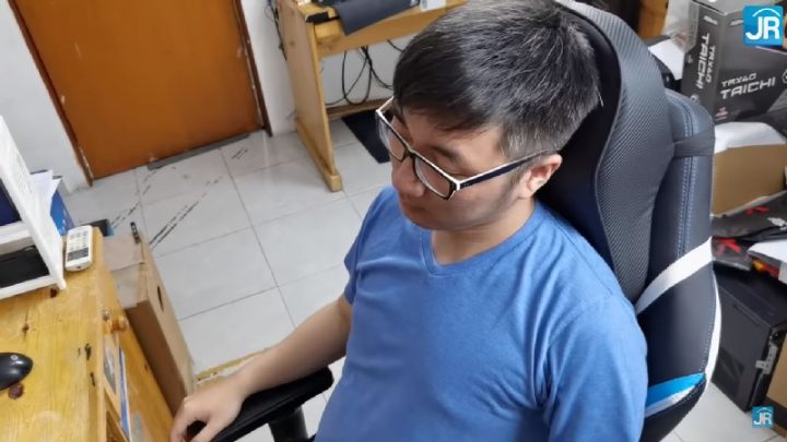 Review ONEX-FX8: Gaming dan Kerja Jadi Super Nyaman 2 Review ONEX FX8 28