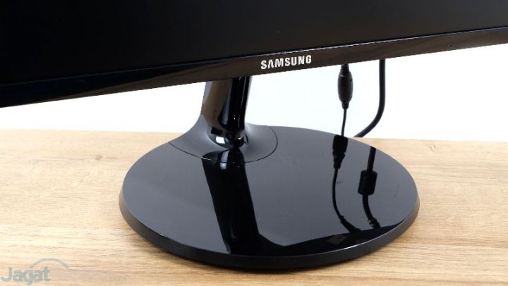 Review Monitor SAMSUNG S24F350 