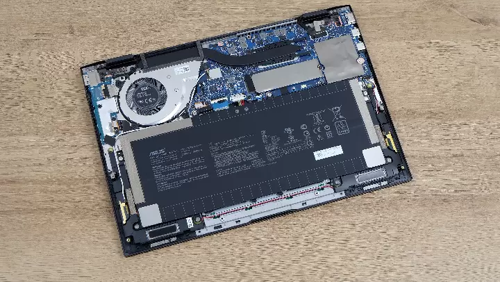 Review ASUS ZenBook Flip S (UX371) 3 Review ASUS ZenBook Flip S 13