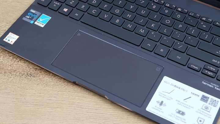 Review ASUS ZenBook Flip S (UX371) 9 Review ASUS ZenBook Flip S 19