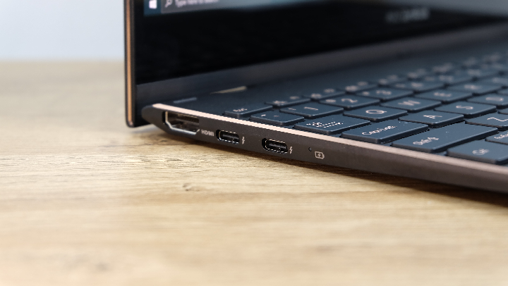 Review ASUS ZenBook Flip S (UX371) 6 Review ASUS ZenBook Flip S