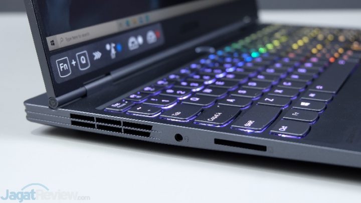 Lenovo Legion Slim 7i: Laptop Gaming Tipis, Ringan dan Kencang 10 Review Legion Slim 7i