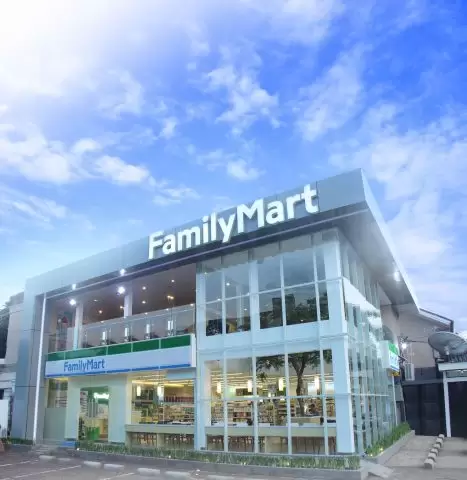 Direct Release: 3 Indonesia Membantu FamilyMart Mempercepat Ekspansi Bisnis dengan Solusi Secure SD-WAN dari Versa 1 Foto 2 Family Mart di Cipete Jakarta