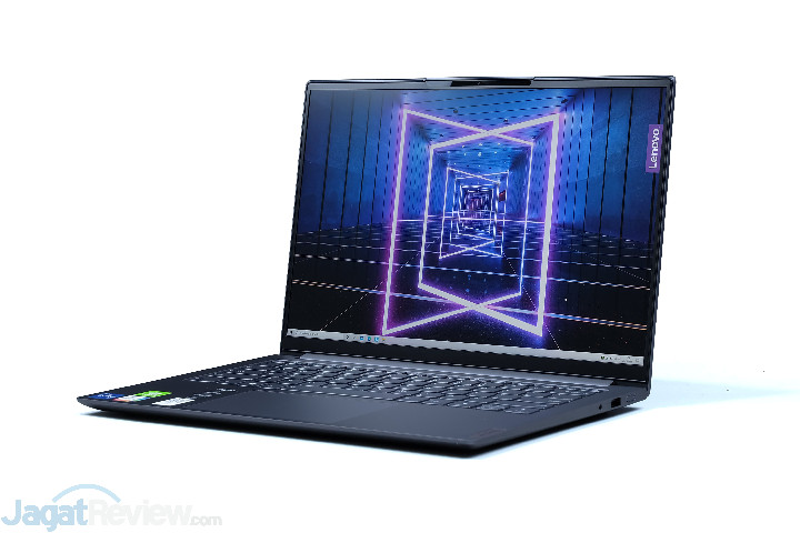 Review Yoga Slim 7i Pro: Tipis, Kencang, Dingin, Terbaik di Kelasnya 4 review Lenovo Yoga Slim 7i Pro