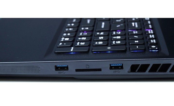 Review MSI GE76 Raider: Super Kencang dengan RTX 3080 11 Review MSI GE76 Raider 8 e1617012975124