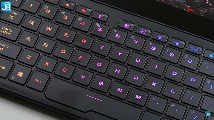 Review ASUS ROG Zephyrus Duo 15 SE (GX551QM): Laptop Gaming Dua Layar, Tipis dan Kencang! 17 Review ASUS ROG Zephyrus Duo 15 SE (GX551QM)