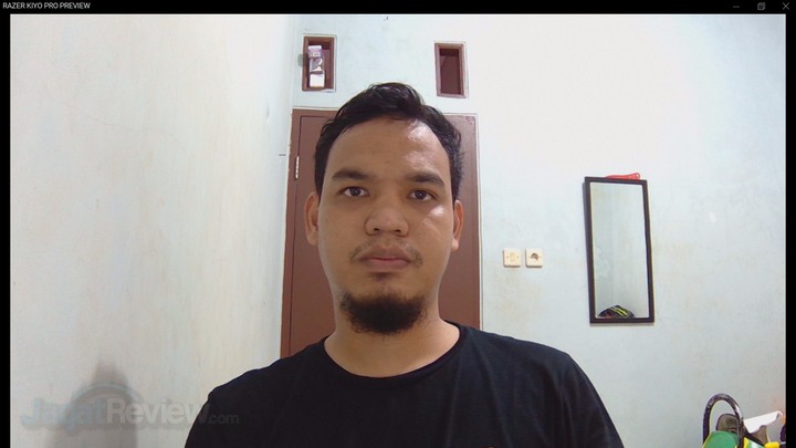 Review Razer Kiyo Pro: Praktis, Gambar Jernih! 8 Screenshot 330