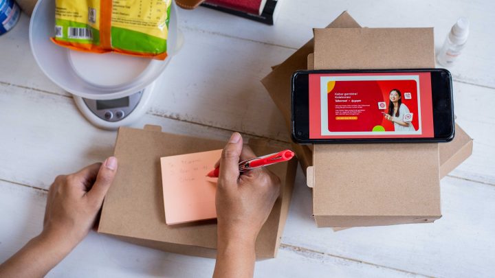 Sinergi Telkomsel dan Gojek