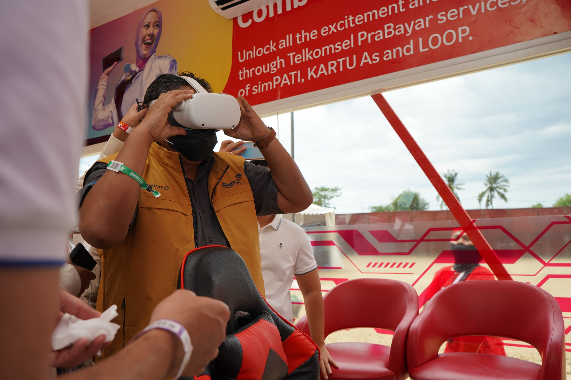 Direct Release: Telkomsel Perkuat Konektivitas Broadband 4G/LTE dan Hadirkan Akses Pengalaman 5G Pertama di Kawasan Mandalika International Street Circuit 9 Telkomsel Mandalika