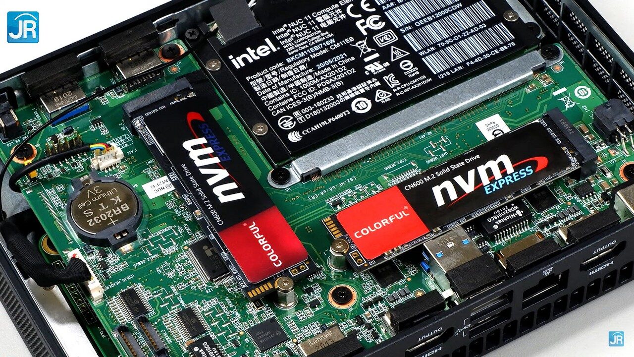 Review Intel NUC Element: Laptop dan PC Desktop Bisa Tukaran Prosesor? 4 Review Intel NUC Element 27