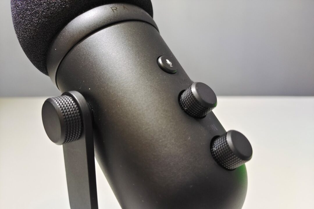 Review Microphone Razer Seiren V2 Pro: Kualitas Profesional, Praktis untuk Para Streamer 6 Review Razer Seiren V2 pro