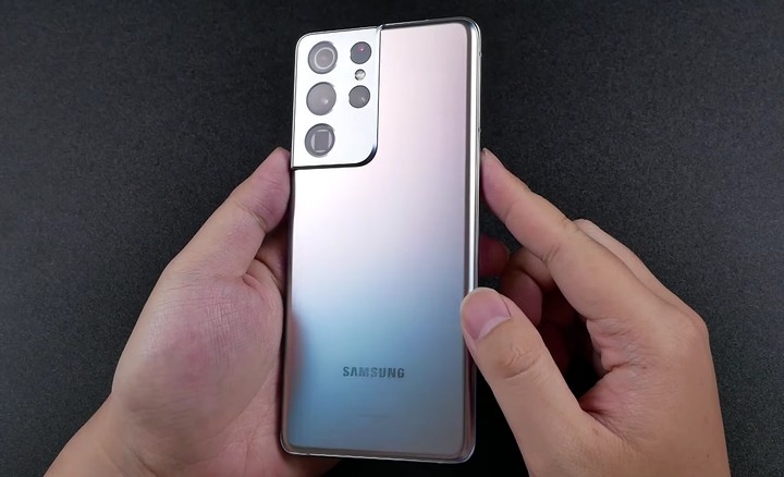 Kamera Samsung Galaxy S22 Series akan Gunakan Sensor 50 MP? 2 Samsung Galaxy S21 Ultra