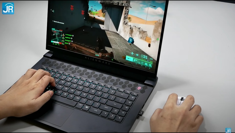 VIDEO: Review Logitech Pro X Superlight Wireless, Mouse Wireless Khusus Gaming Akurat & Ringan 7 Logitech Pro X Superlight Wireless 1