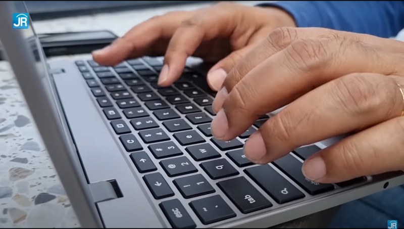 Review Samsung Chromebook 4: Laptop Samsung Paling Murah Tapi Tidak Murahan Di Indonesia 15 keyboard
