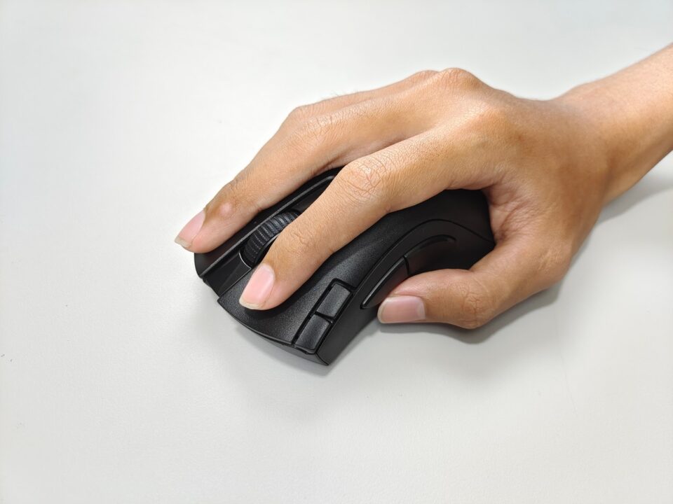 review razer deathadder v2 x hyperspeed (23)