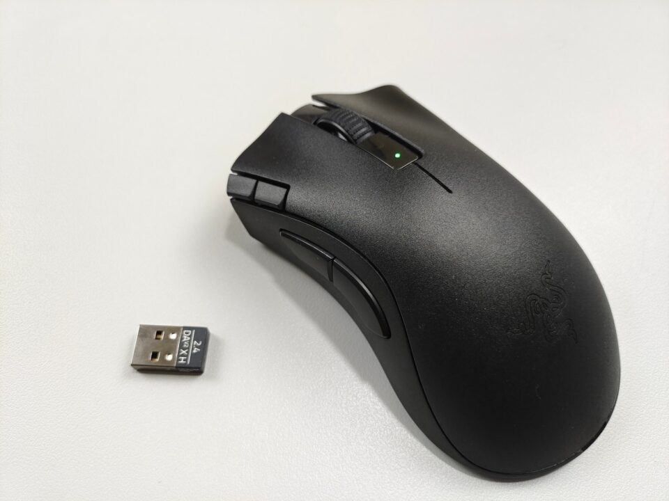 review razer deathadder v2 x hyperspeed 