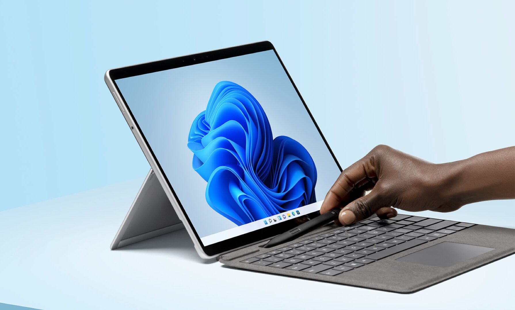 Microsoft Tengah Persiapkan Laptop dengan Snapdragon 8cx Gen 3 1 Microsoft Surface
