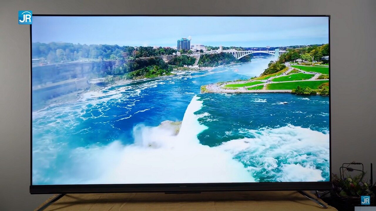 review Smart TV 4K UHD 85 inci Polytron PLD 85UV5903 (1)