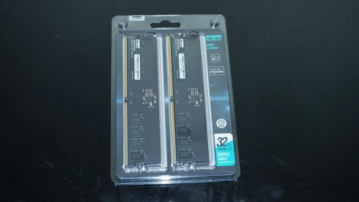 Optimalisasi RAM DDR5: Tuning Klevv DDR5-4800 ke DDR5-6400 1 RAM Klevv Standard DDR5 -4800CL40 2x16GB