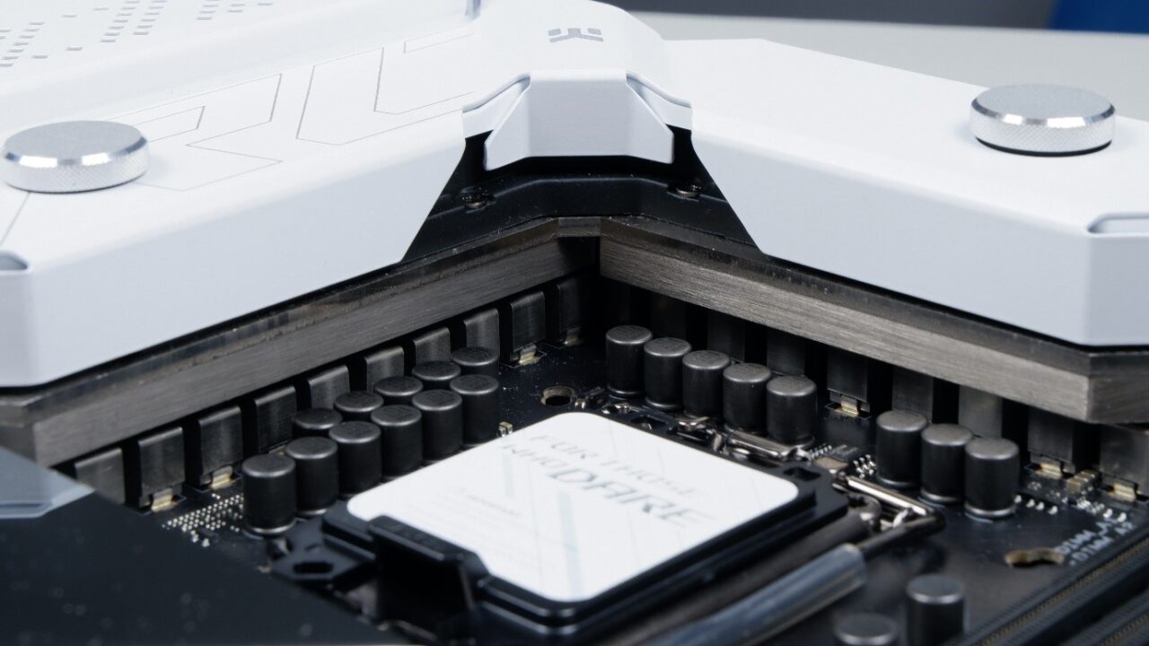 ASUS ROG Maximus Z690 Formula