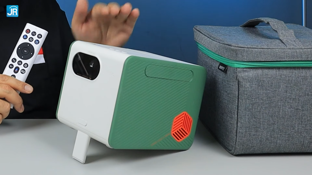 Review BenQ GS50: Proyektor Anti Air, Tahan Banting, Punya Baterainya Sendiri yang Kecil 1 BenQ GS50