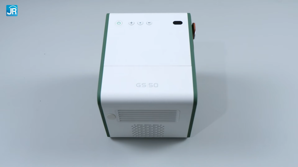 Review BenQ GS50: Proyektor Anti Air, Tahan Banting, Punya Baterainya Sendiri yang Kecil 4 BenQ GS50 6
