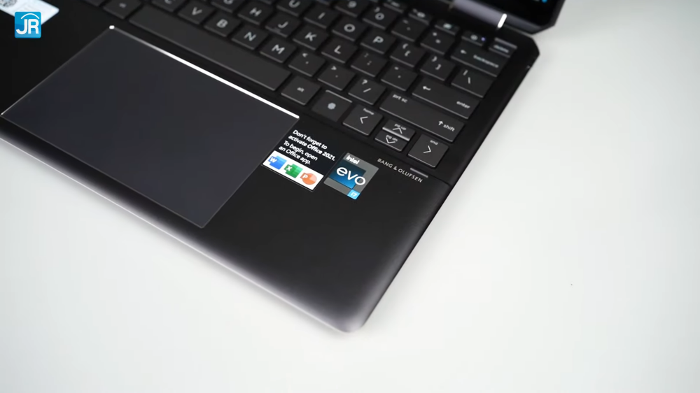 Review HP Spectre x360 14-ef0005TU: Laptop EVO Premium dengan RAM 32GB dan Kamera 5MP 1 HP Spectre x360 14 ef0005TU 1